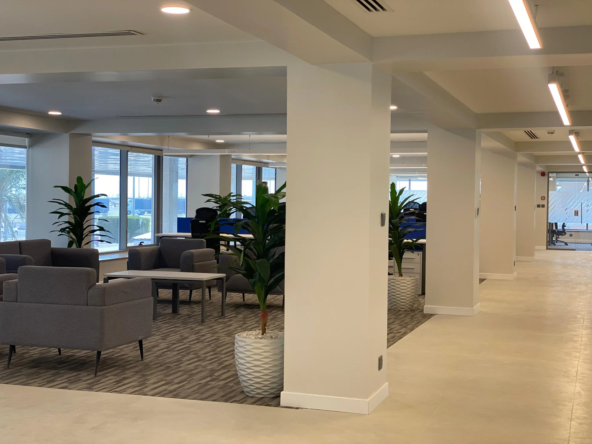 اعمال التشطيبات مع شركة الحارثية المحدودة