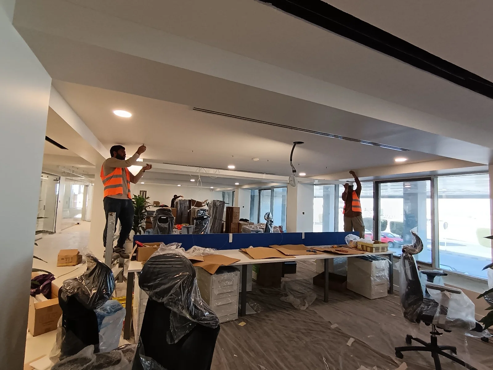 اعمال التشطيبات مع شركة الحارثية المحدودة — 16